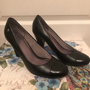Lifestride Memory Foam Black Heels